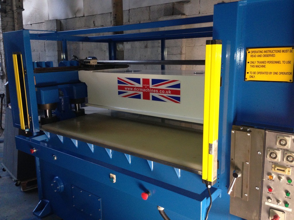 DCR Receding beam press Cutting head 1600 x 600 45 ton cutting pressure